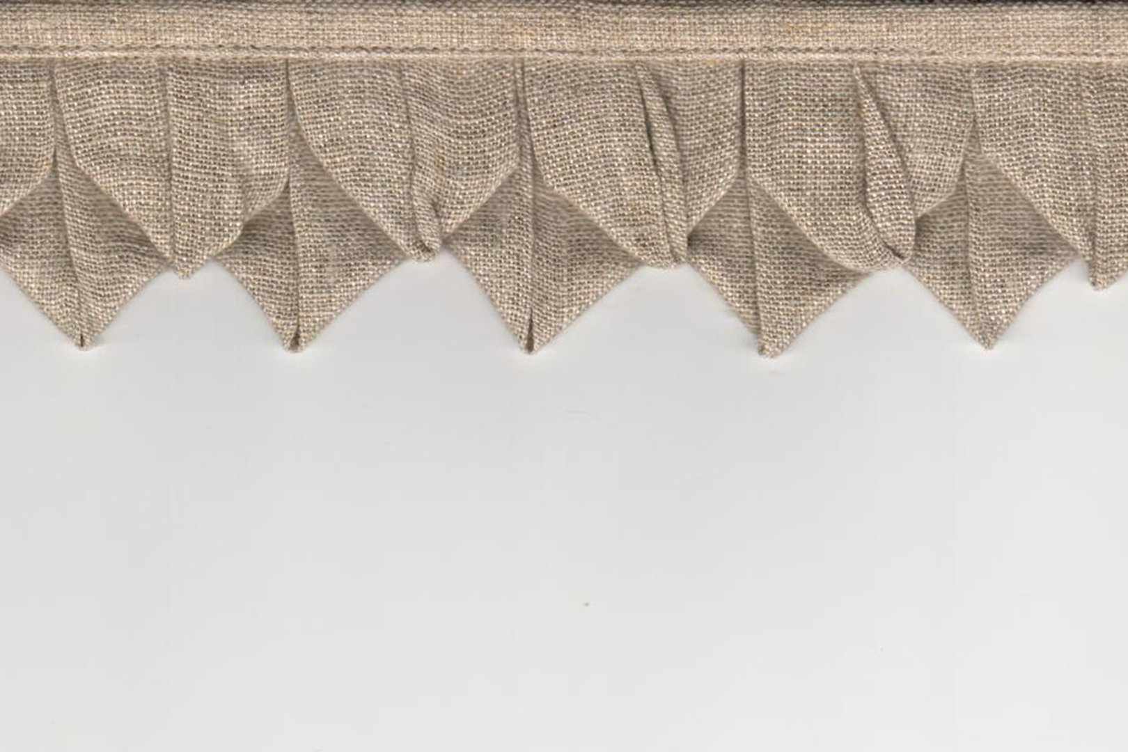 IVORY PLEATED TAPE PREMIUM