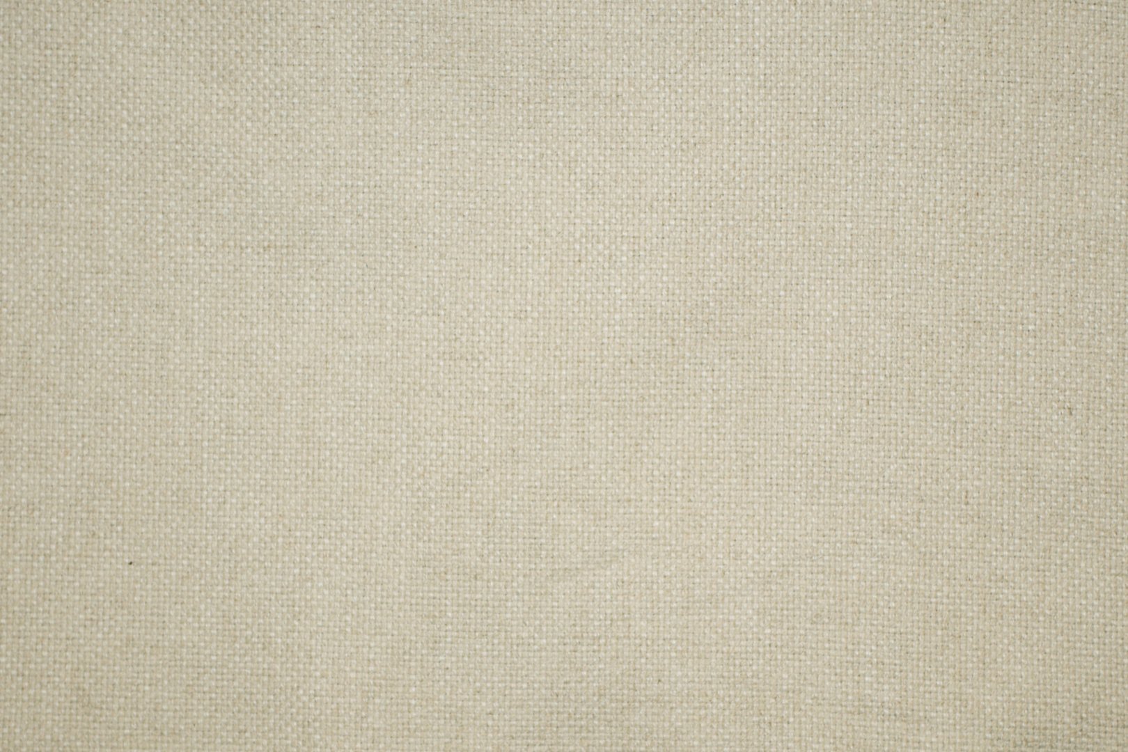 VIVIENNE NATURAL.jpg